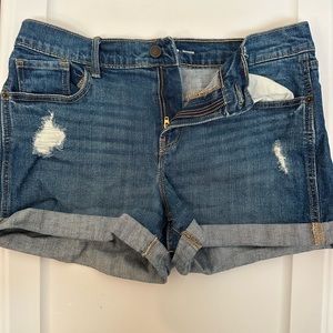 Old Navy boyfriend mid rise denim shorts medium wash